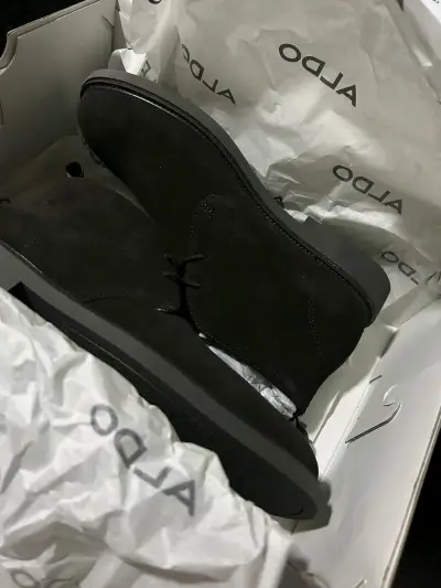 Botines de gamuza café marca ALDO - miniatura 2
