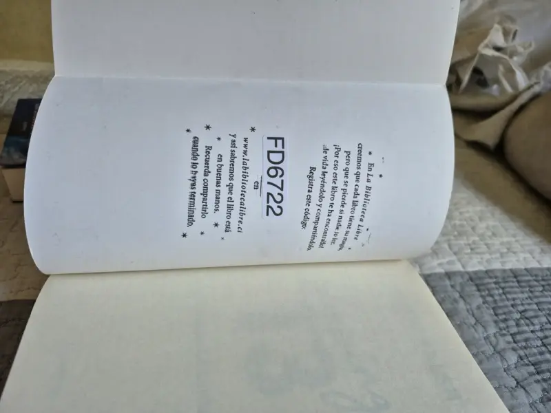Libro Fingiendo Amor - 3