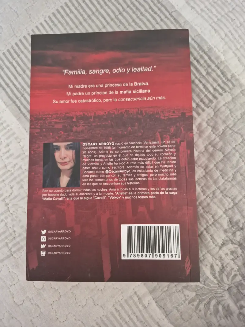 Libro 'Arlette' de Oscary Arroyo - 2