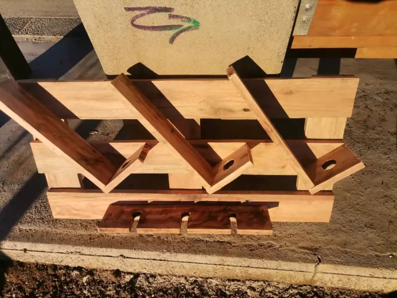 Estante de pared de madera - 2