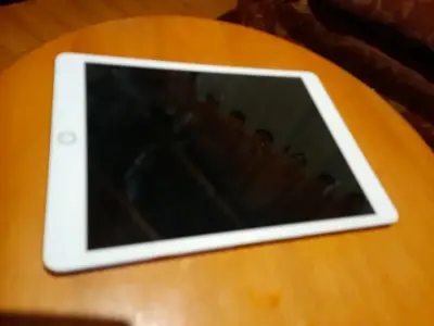 Ipad oro gold en buen estado - miniatura 1