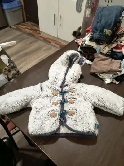 Chaqueta peluda de bebé gris - miniatura 1