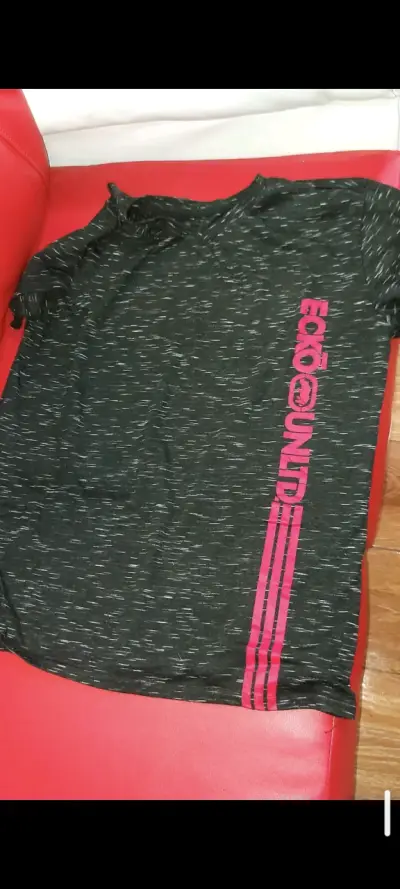 Polera negra estampada Ecko - miniatura 2