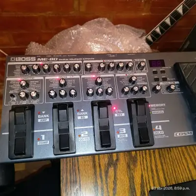 Pedalera de efectos Boss ME-80 - miniatura 1