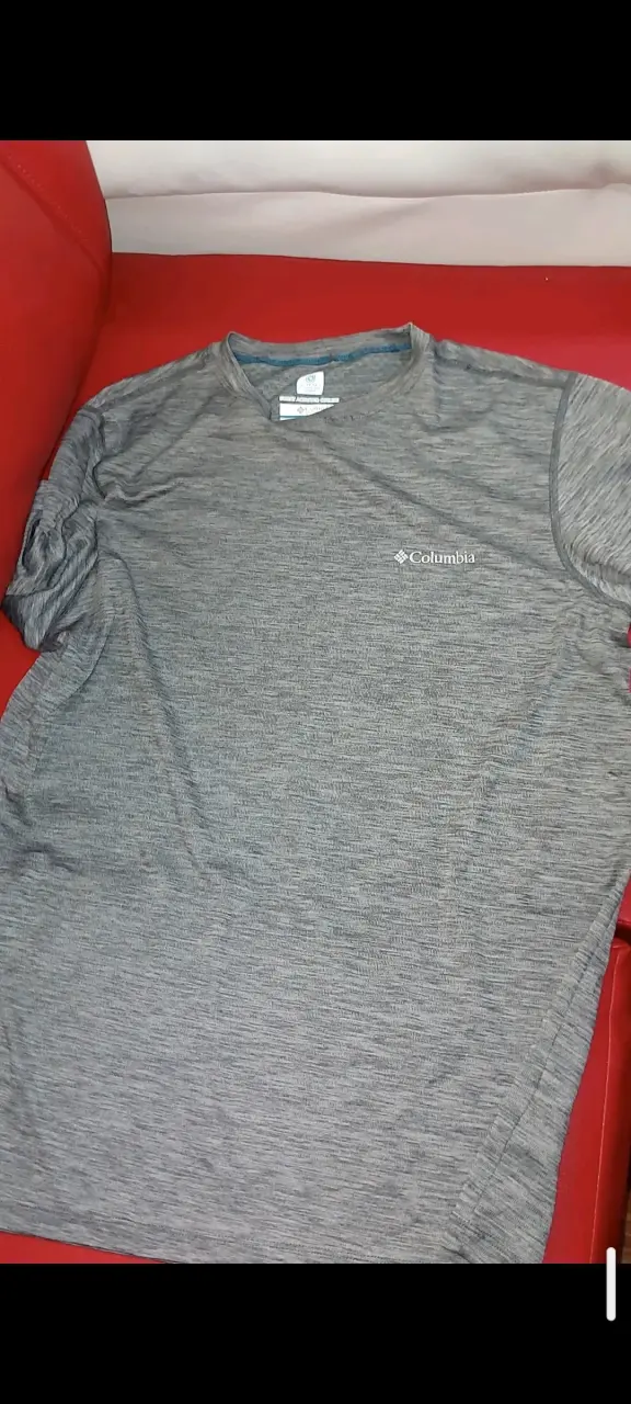 Polera gris Columbia Omni-Freeze - 2