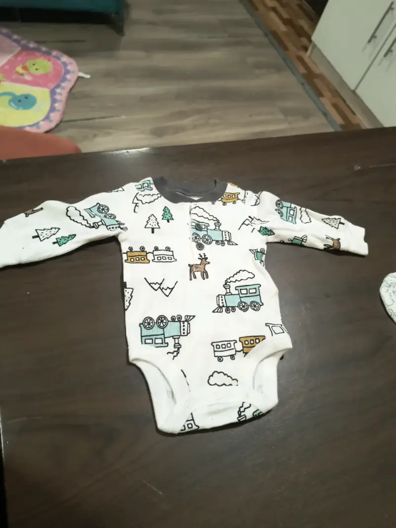 Body bebé con estampado de trenes - 1
