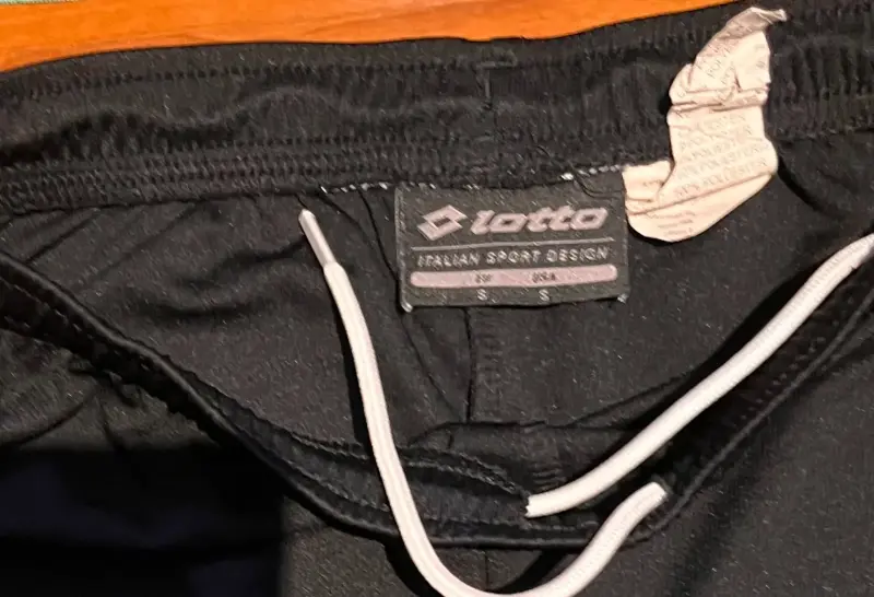 Short deportivo Lotto. Niño. Talla S - 2