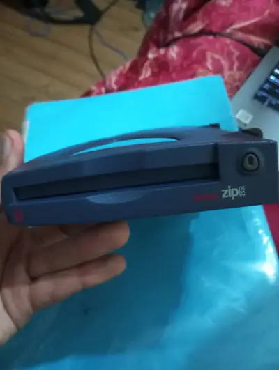 Lector Iomega Zip 250 MB Externo - Puerto Paralelo - miniatura 4