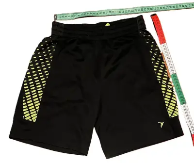 Short deportivo Old Navy. Niño talla S (6-7 años) - miniatura 1