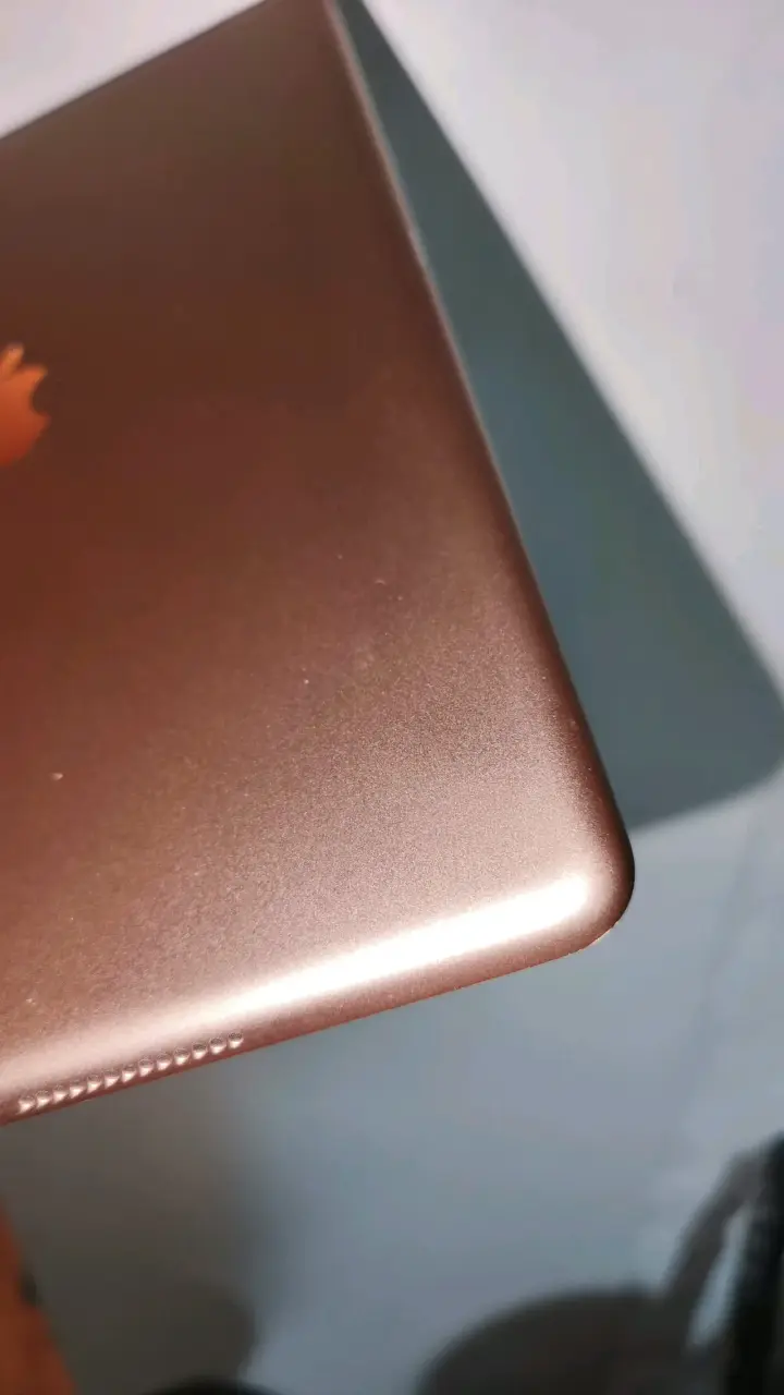 iPad color goldenrose en buen estado - 3