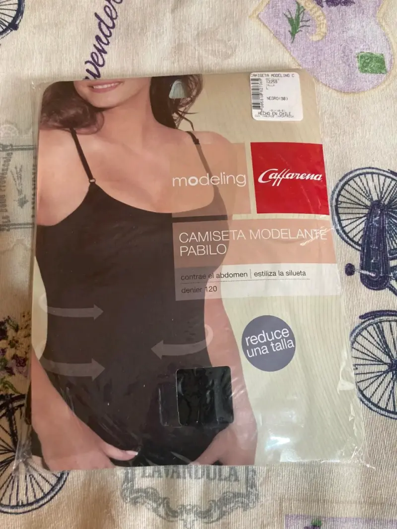 Camiseta modelante negra Caffarena