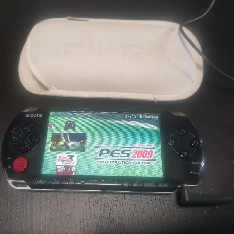 Consola portátil Sony PSP 2000 - 3