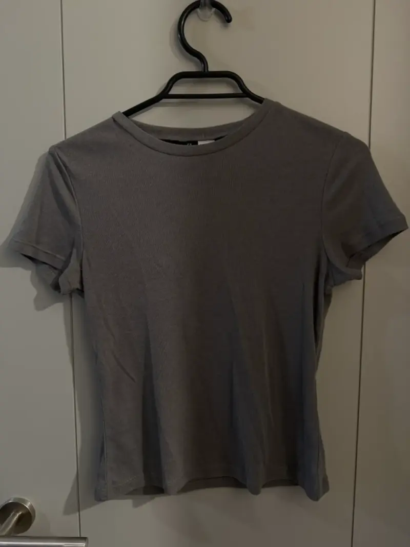 Polera café y gris básica - 5