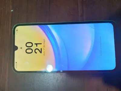 Celular Samsung amarillo usado - miniatura 2