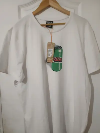 Polera blanca estampado lata FRESH - miniatura 3