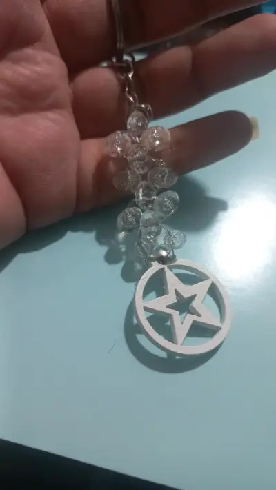 Llavero estrella decorativo - miniatura 2