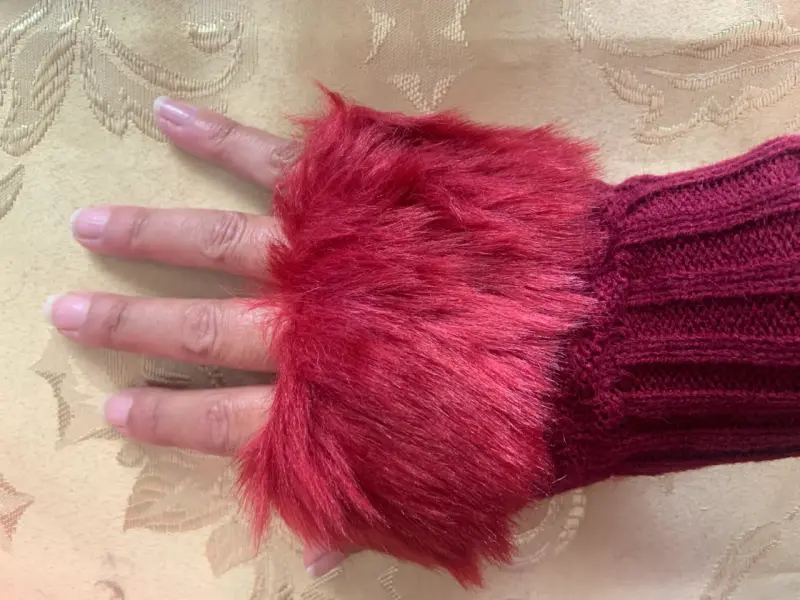 Guantes sin dedos peludos - 1