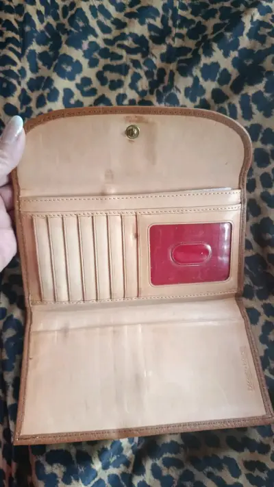 Cartera de cuero marrón - miniatura 3
