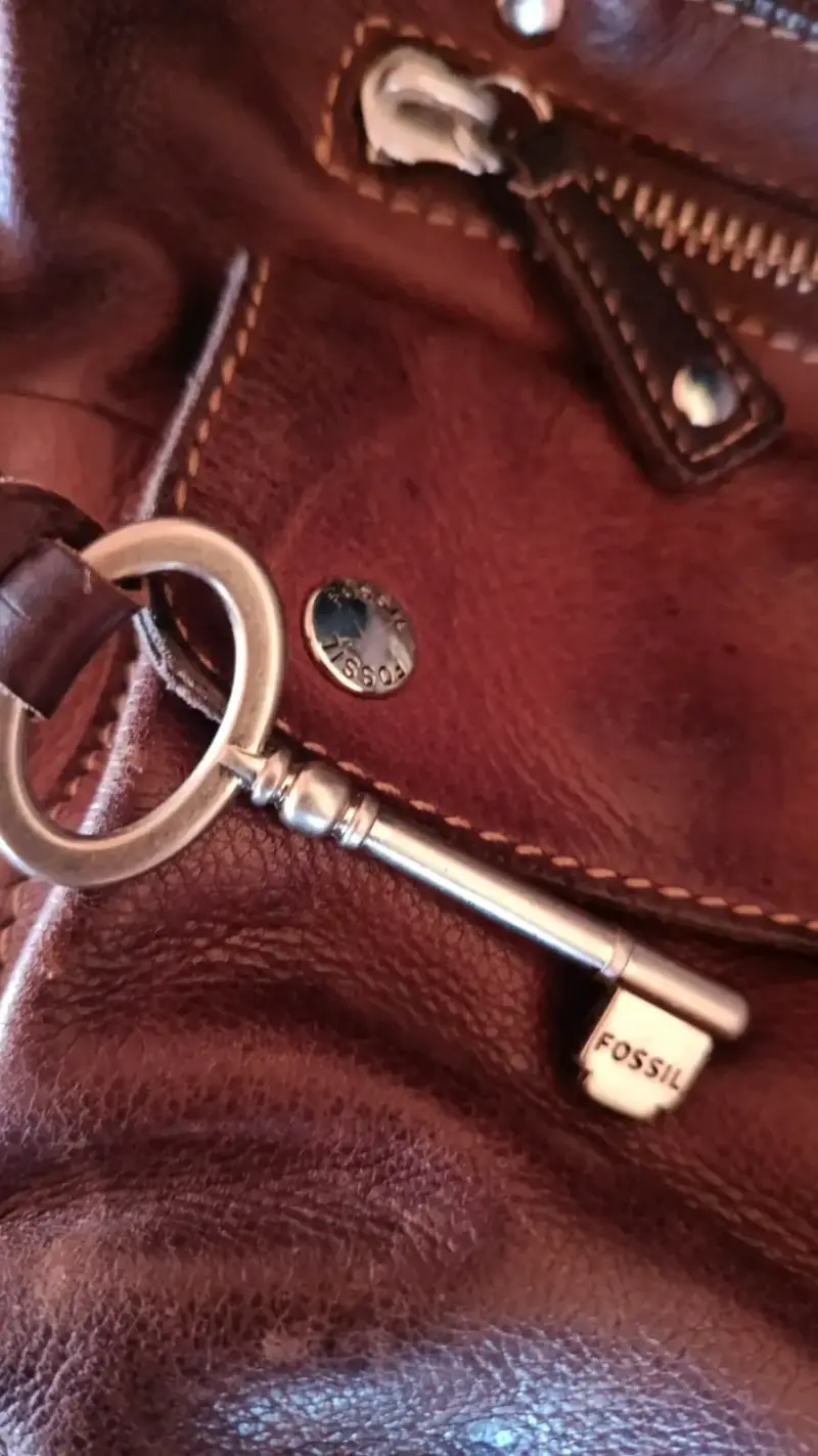 Cartera marrón de cuero - 2