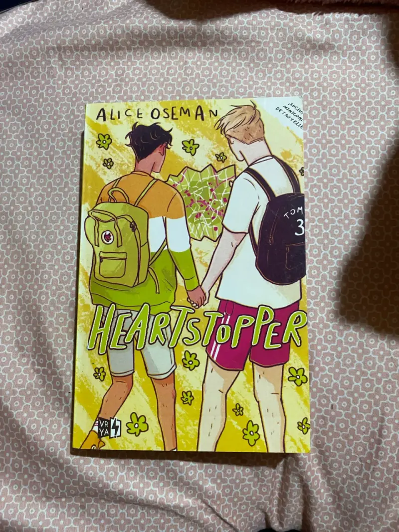 Novela gráfica 'Heartstopper' de Alice Oseman - 1