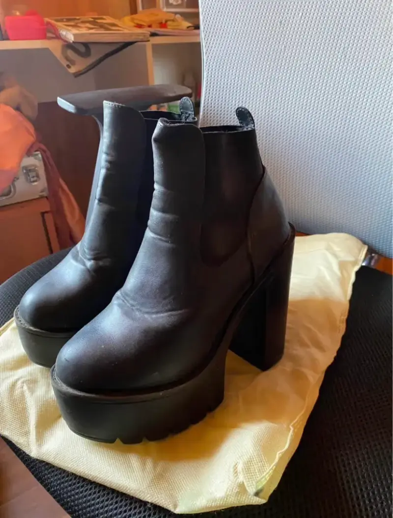 Botines negros de plataforma