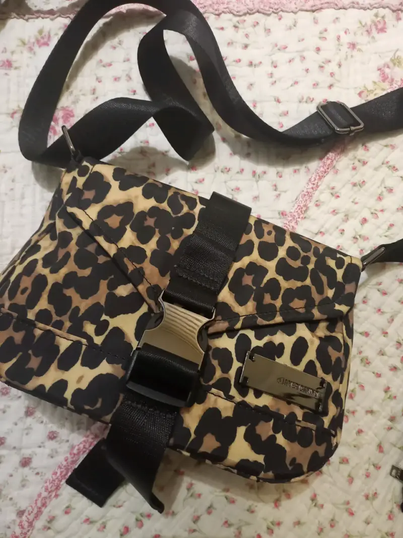 Bolso cruzado estampado animal print - 2