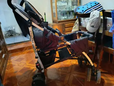 Coche de bebé Fratello gris, es doble - miniatura 1