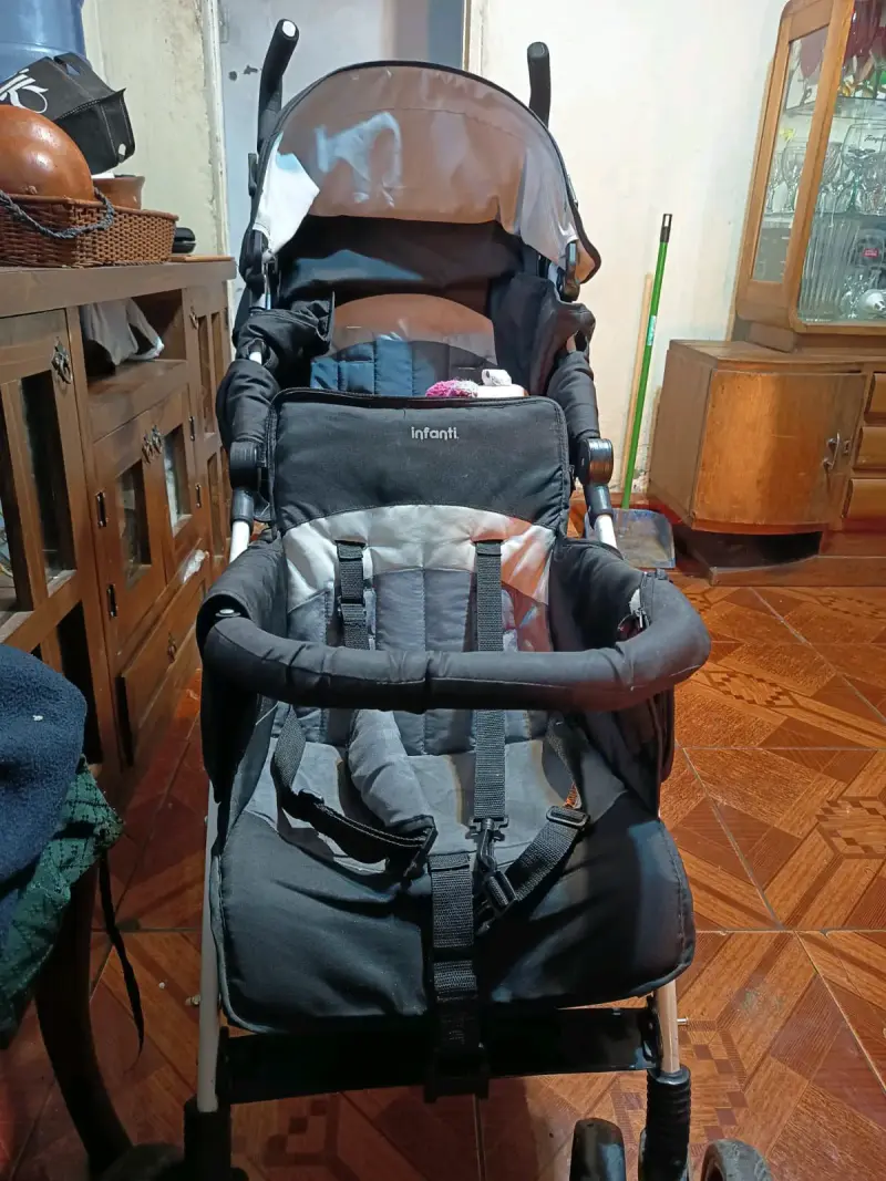Coche de bebé Fratello gris, es doble - 2