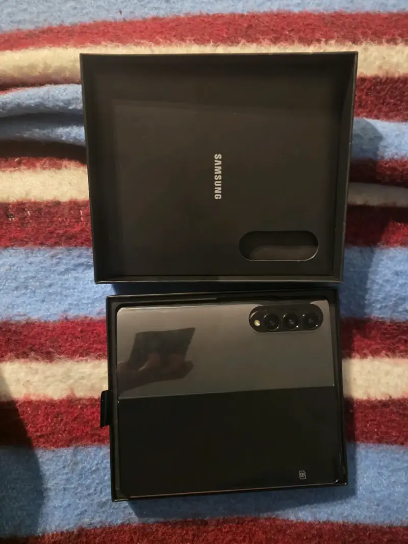 Samsung Galaxy Z Fold4 - 2