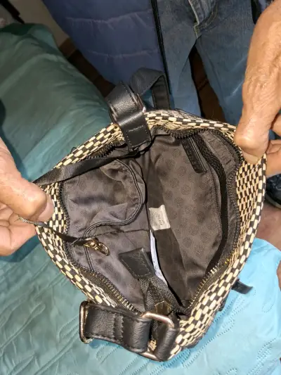 Cartera bandolera negra con blanco. Secret - miniatura 3