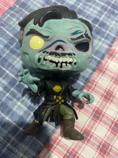 Figura funko pop doctor strange zombie - miniatura 1