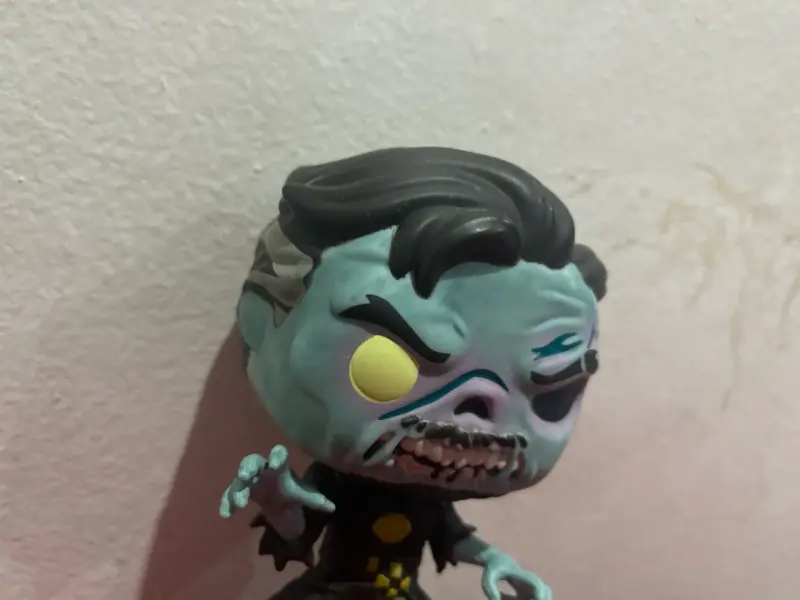 Figura funko pop doctor strange zombie - 3