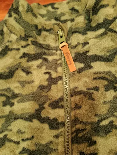 Chaqueta polar camuflaje verde.  Talla 16 - miniatura 1