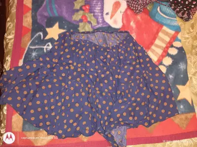 Polera rosa cuello en V - miniatura 4