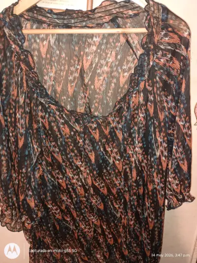 Polera rosa cuello en V - miniatura 6