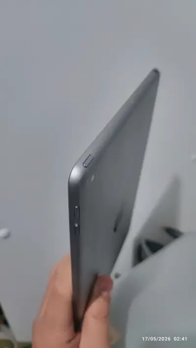 Ipad 5ta generación 32 gb - táctil dañado - miniatura 6