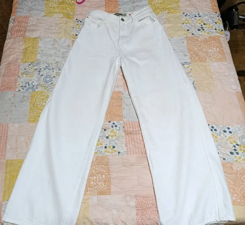Wide leg jeans