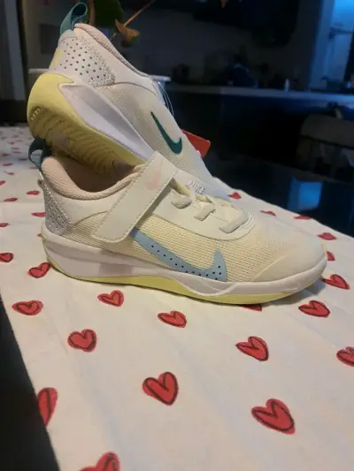 Zapatillas deportivas blancas Nike - miniatura 4