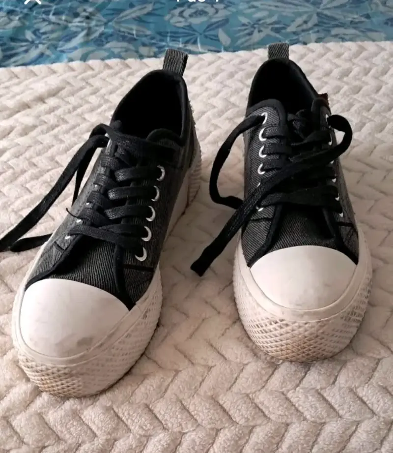 Zapatillas deportivas negras - 1