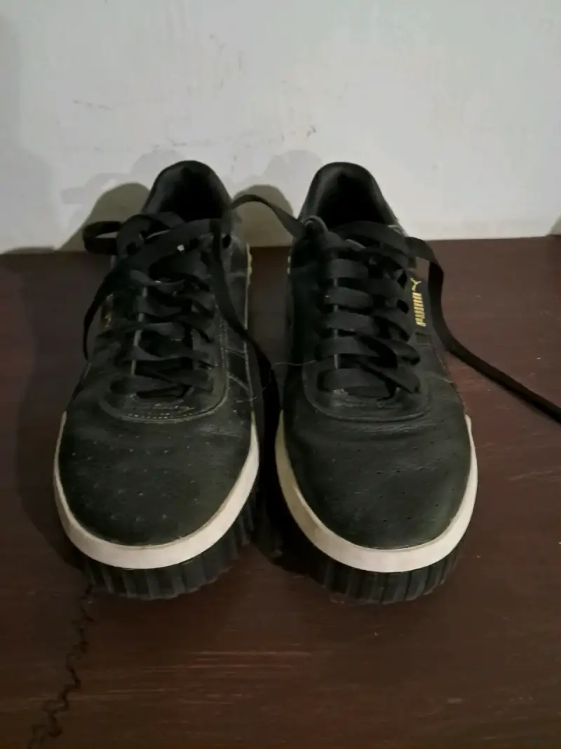 Zapatillas negras deportivas