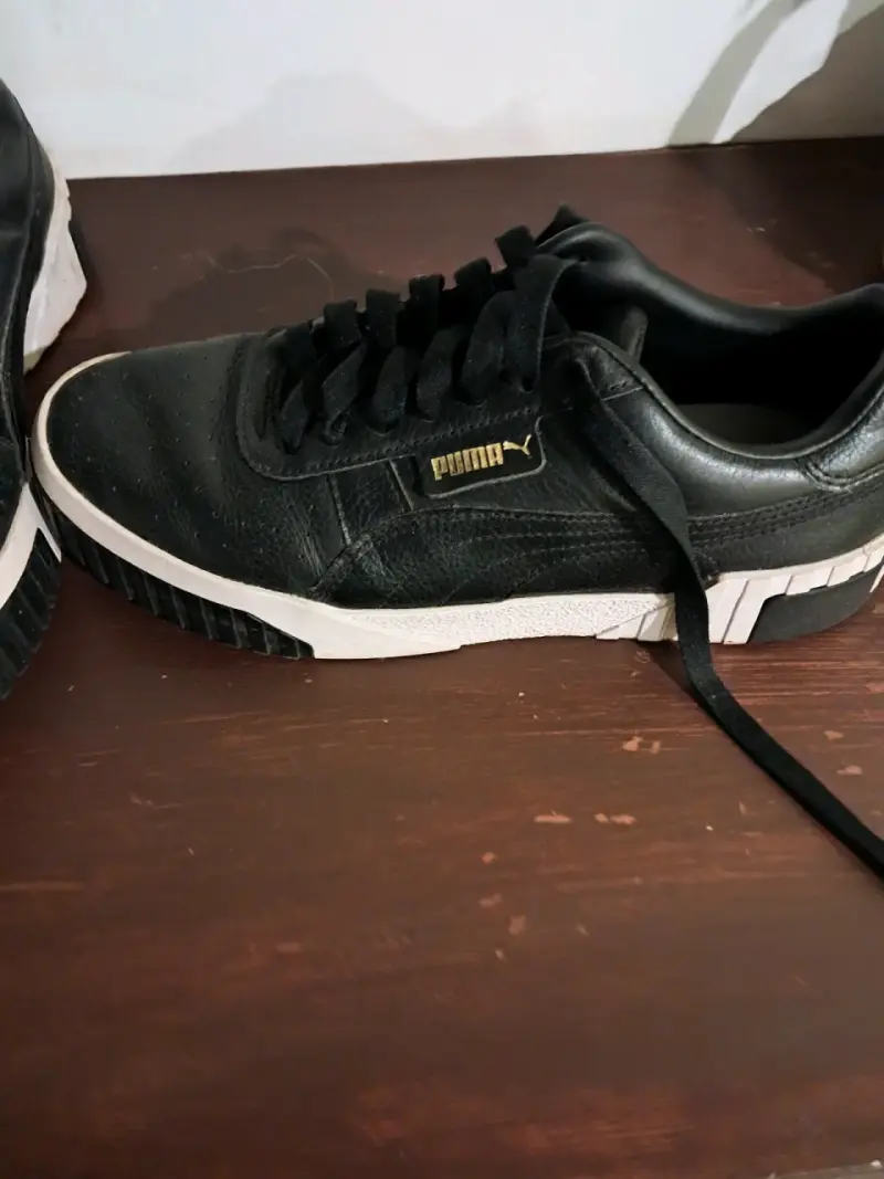 Zapatillas negras deportivas - 2