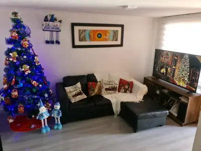 Árbol de Navidad con luces - miniatura 5