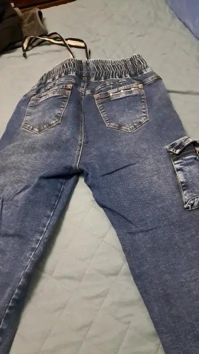 Jeans cargo azul para mujer - miniatura 3