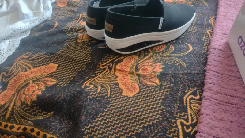 Zapatos negros Azaleia - 2