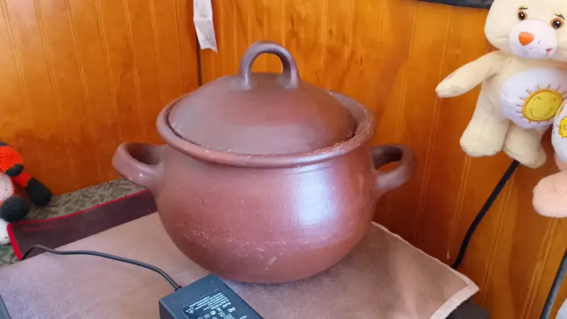 Olla de greda con tapa - 4