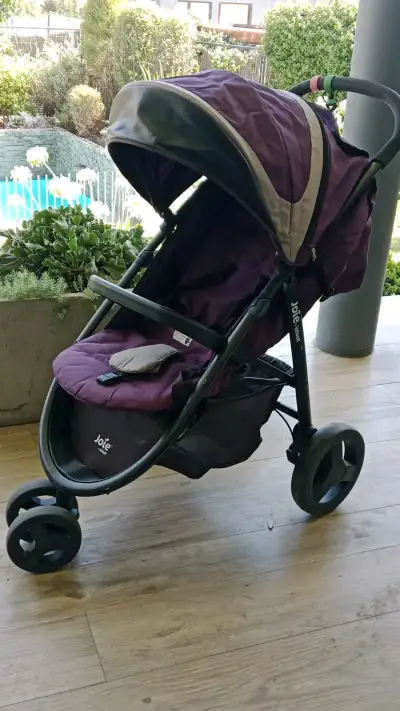 Coche y silla de auto Joie - miniatura 3