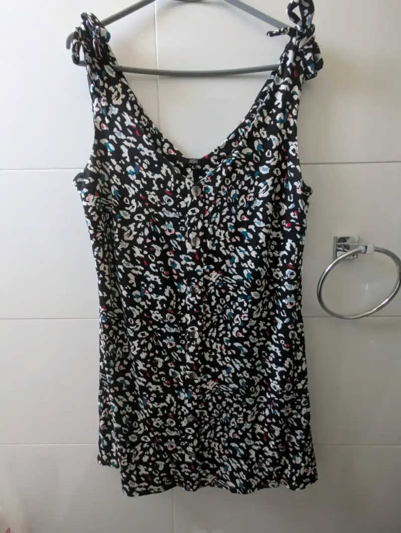 Vestido negro estampado - 1