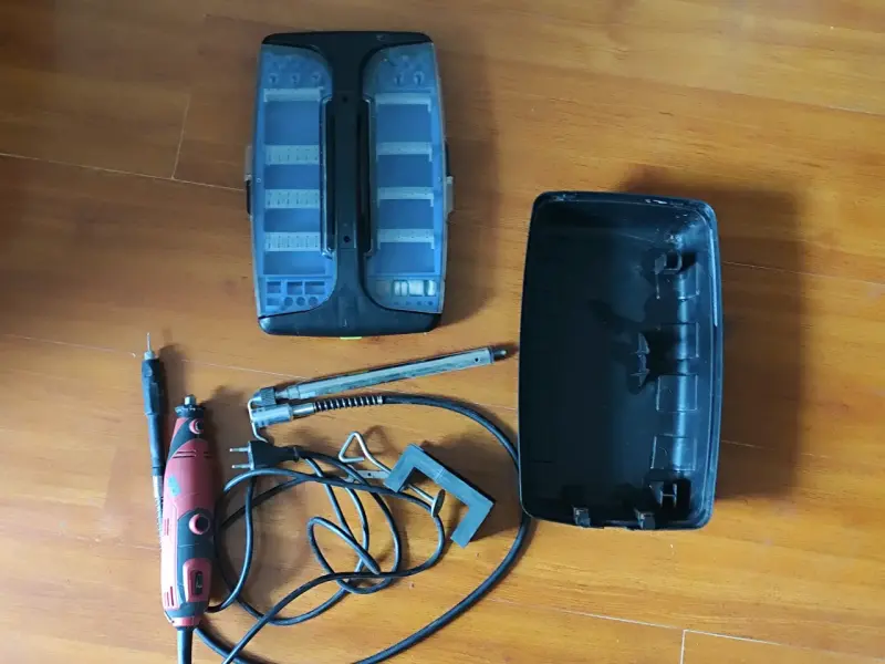 Herramienta rotativa multiusos con estuche - 1