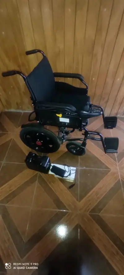 Silla de ruedas eléctrica - miniatura 3