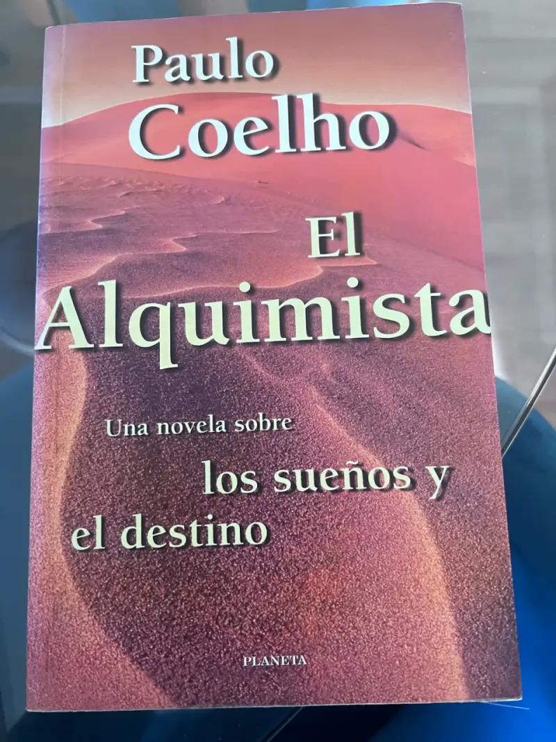 Libro 'El Alquimista' de Paulo Coelho